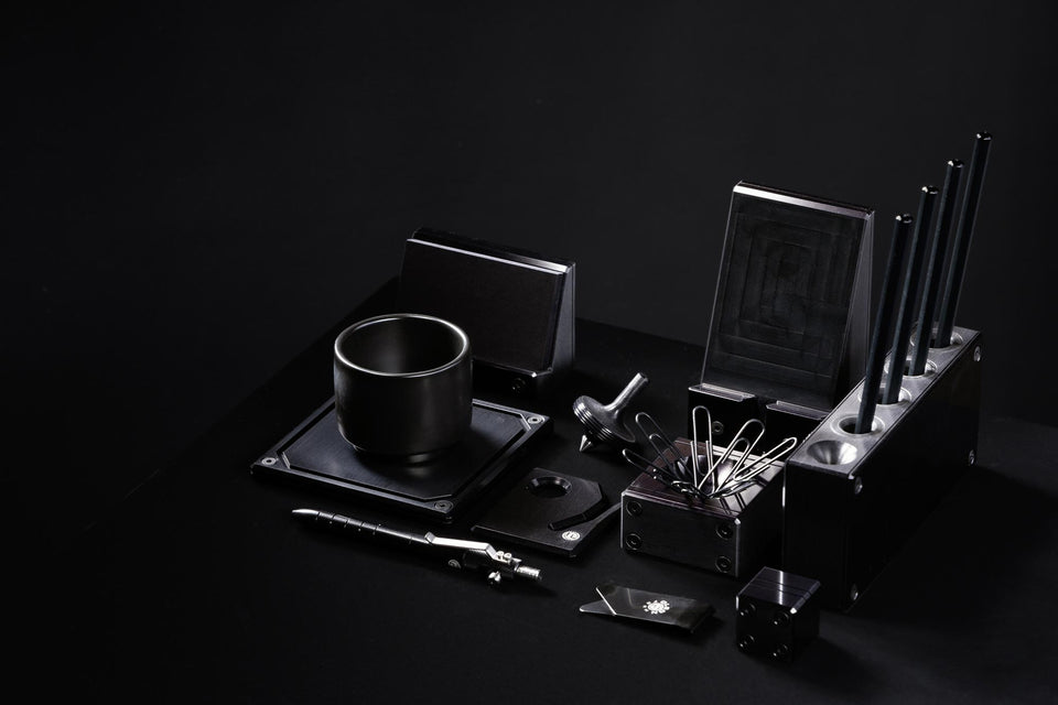 Machine Series - Luxury Black Desk Set